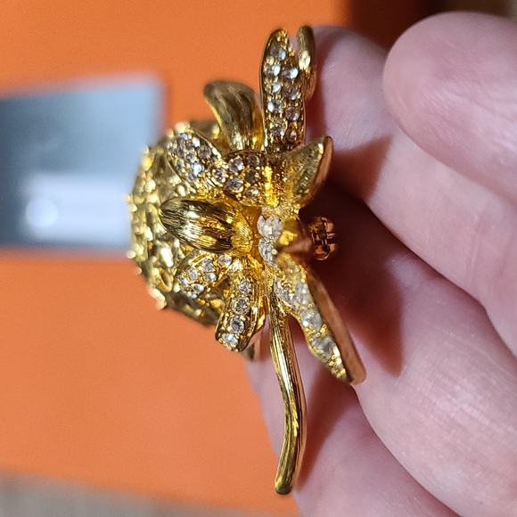 Pineapple 🍍 Anyone?? KJL Kenneth Jay Lane and BAUBLEBAR Combo! Brooch & Ears! - Picture 10 of 15